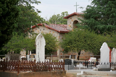 Murchison Ossario - Gold Coast Attractions 0