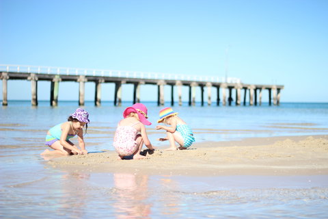 Frankston Beach - Gold Coast Attractions 0