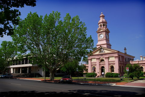 Inverell - Gold Coast Attractions 2