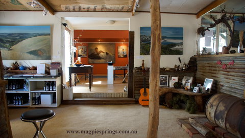 Magpie Springs Gallery - Gold Coast Attractions 0