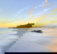 Scarborough Beach - Gold Coast Attractions