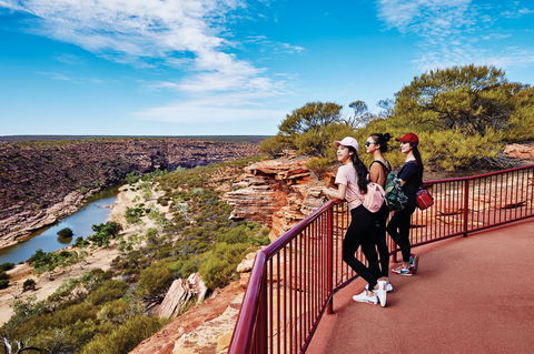 The Loop And Z Bend - Gold Coast Attractions 1
