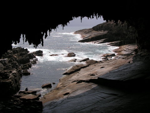 Admirals Arch - Gold Coast Attractions 0