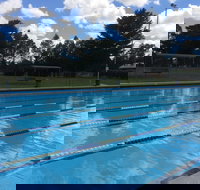 Binalong Memorial Swimming Pool - Gold Coast Attractions