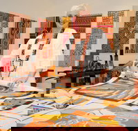 Bouddi Gallery - Contemporary Aboriginal Lifestyle Art - Gold Coast Attractions