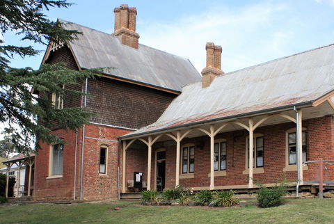Carcoar Hospital Museum - Gold Coast Attractions 0