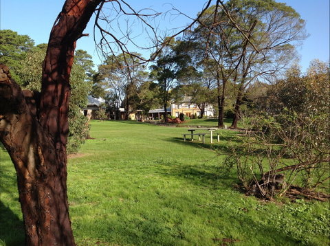 HIRL Hamilton Institute Of Rural Learning - Gold Coast Attractions 2