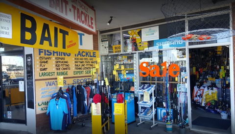 Lakes Entrance Angler - Gold Coast Attractions 0