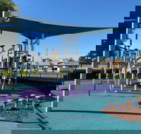 Lucindale - Gold Coast Attractions