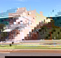 Old Gentleman's Club - Gold Coast Attractions