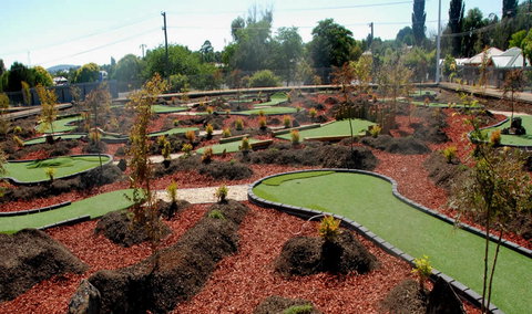 Orange Mini Golf - Gold Coast Attractions 0