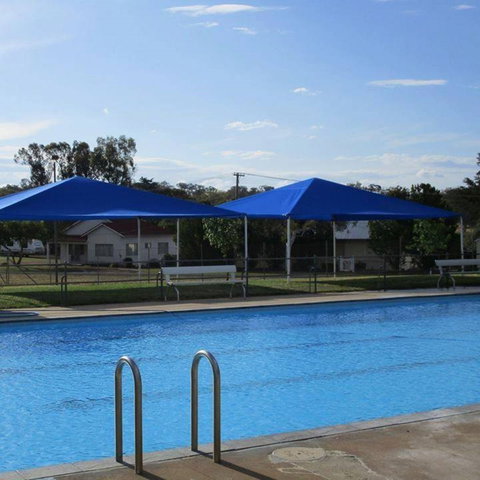 Cudal Swimming Pool - Gold Coast Attractions 1