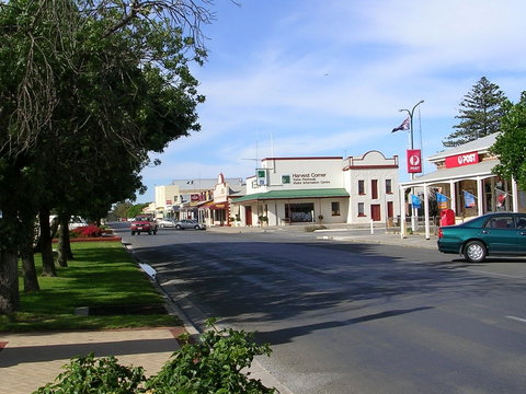 Minlaton - Gold Coast Attractions 0