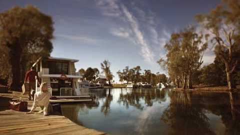 The Murray - Gold Coast Attractions 0