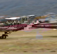 Watts Bridge Memorial Airfield - Gold Coast Attractions