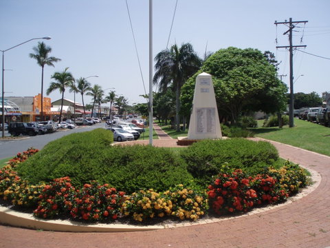 Yeppoon War Memorial - Gold Coast Attractions 0