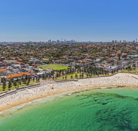 Coogee Beach - Gold Coast Attractions