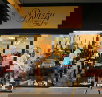 Daizy Boutique - Gold Coast Attractions