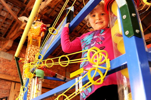 Discovery Science & Technology Centre - Gold Coast Attractions 1