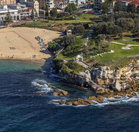 Giles Baths - Gold Coast Attractions