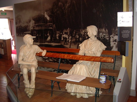 Golden City Paddle Steamer And Museum - Gold Coast Attractions 2