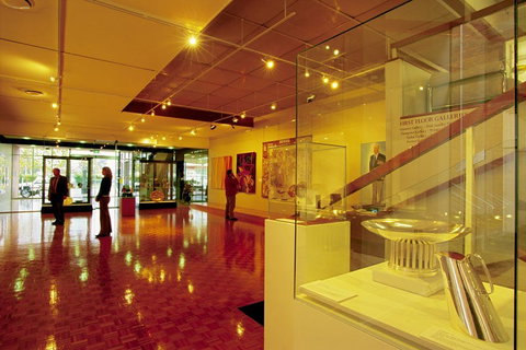 Hamilton - Gold Coast Attractions 2