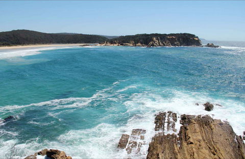 Nelson Beach - Gold Coast Attractions 0