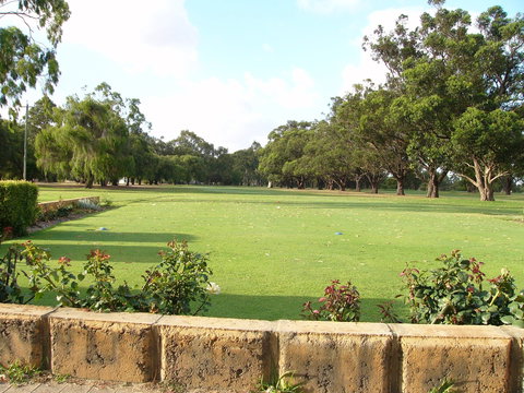 Pinjarra Golf Club - Gold Coast Attractions 1