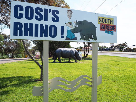 Tailem Bend Rhino Park And Dickson Reserve - Gold Coast Attractions 1