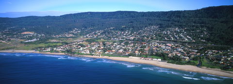 Thirroul - Gold Coast Attractions 0