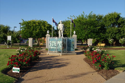 WW1 Memorial Park - Gold Coast Attractions 0