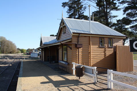 Crookwell Railway Station - Gold Coast Attractions 1