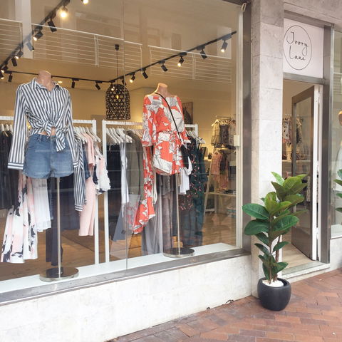 Ivory Lane Boutique - Gold Coast Attractions 1