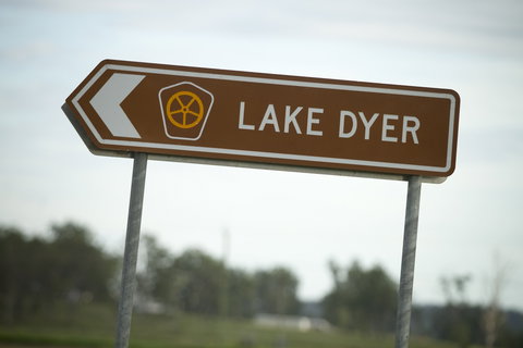 Lake Dyer - Gold Coast Attractions 1