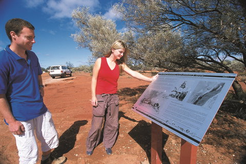 Leonora - Gold Coast Attractions 1