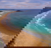 Tabourie Point Beach - Gold Coast Attractions