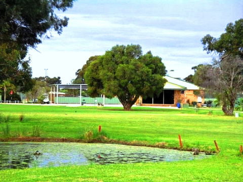 Finley Golf Club - Gold Coast Attractions 2