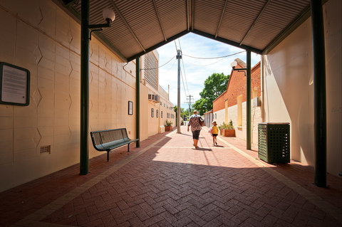 Kiesling Lane Heritage Walk - Gold Coast Attractions 0