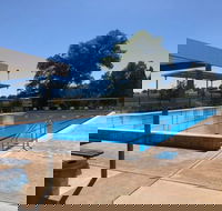 Molong Swimming Pool - Gold Coast Attractions