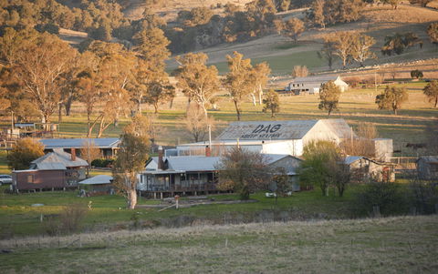 Nundle - Gold Coast Attractions 0