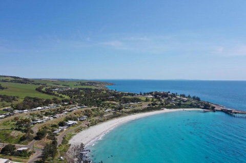 Penneshaw Beach - Gold Coast Attractions 0