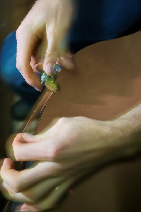 Simon Martin Whips & Leathercraft - Gold Coast Attractions 0