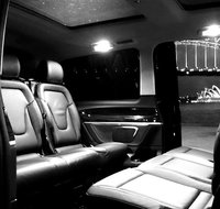 REGAL - Luxury Airport Round trip Bespoke Premium transfer and tours - Gold Coast Attractions