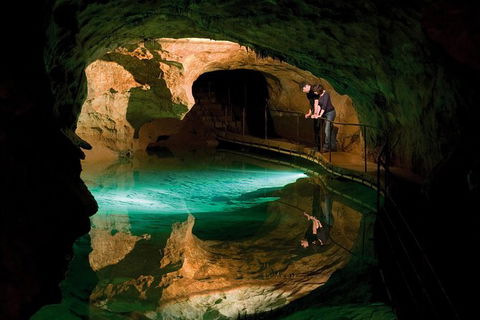 Jenolan Caves: Extended Temple Of Baal Cave Tour - Gold Coast Attractions 1