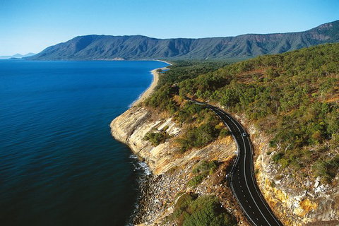 Airport Transfers Between Cairns Airport And Cairns City - Gold Coast Attractions 5