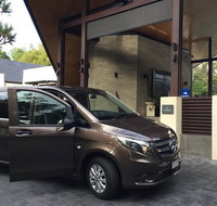 Mercedes 7 seat Limousine Cairns Airport to Port Douglas - Gold Coast Attractions