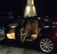 Jaguar Limousine Transfer Cairns Airport to City or return - Gold Coast Attractions