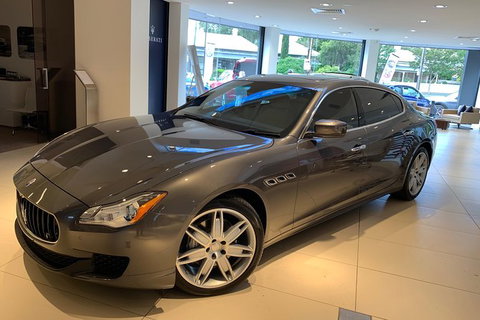 Maserati Quattroporte Limousine Transfer Cairns Airport To City - Gold Coast Attractions 1