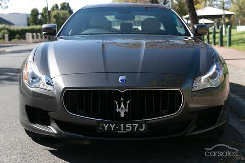 Maserati Quattroporte Limousine Transfer Cairns Airport To City - Gold Coast Attractions 9