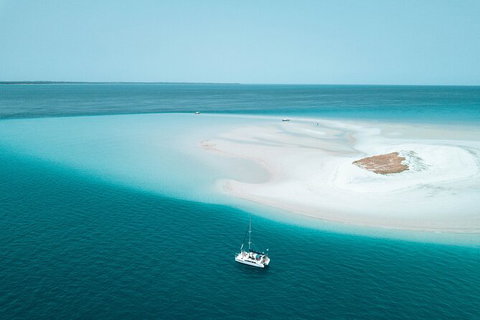 5 Night Bareboat Onboard Cattitude - Gold Coast Attractions 1